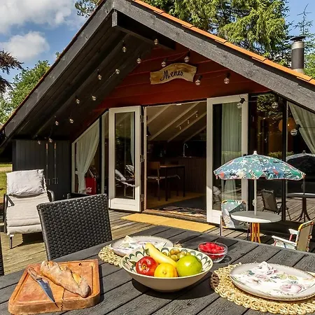 In 2 By The Lake, Legoland, Forestcabindk *