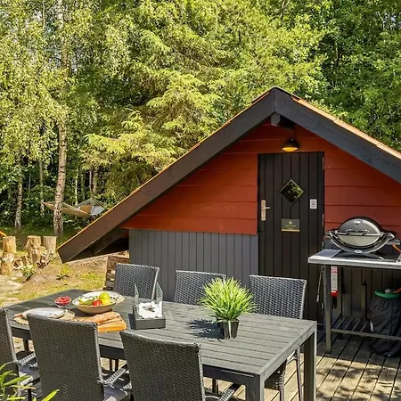 In 2 By The Lake, Legoland, Forestcabindk *