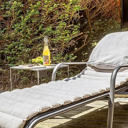 In 2 By The Lake, Legoland, Forestcabindk בית נופש *