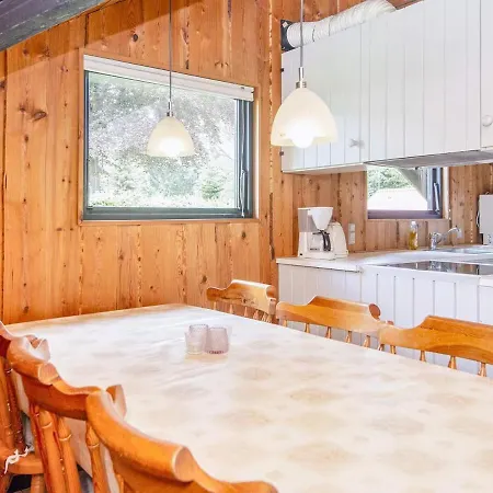 In 2 By The Lake, Legoland, Forestcabindk